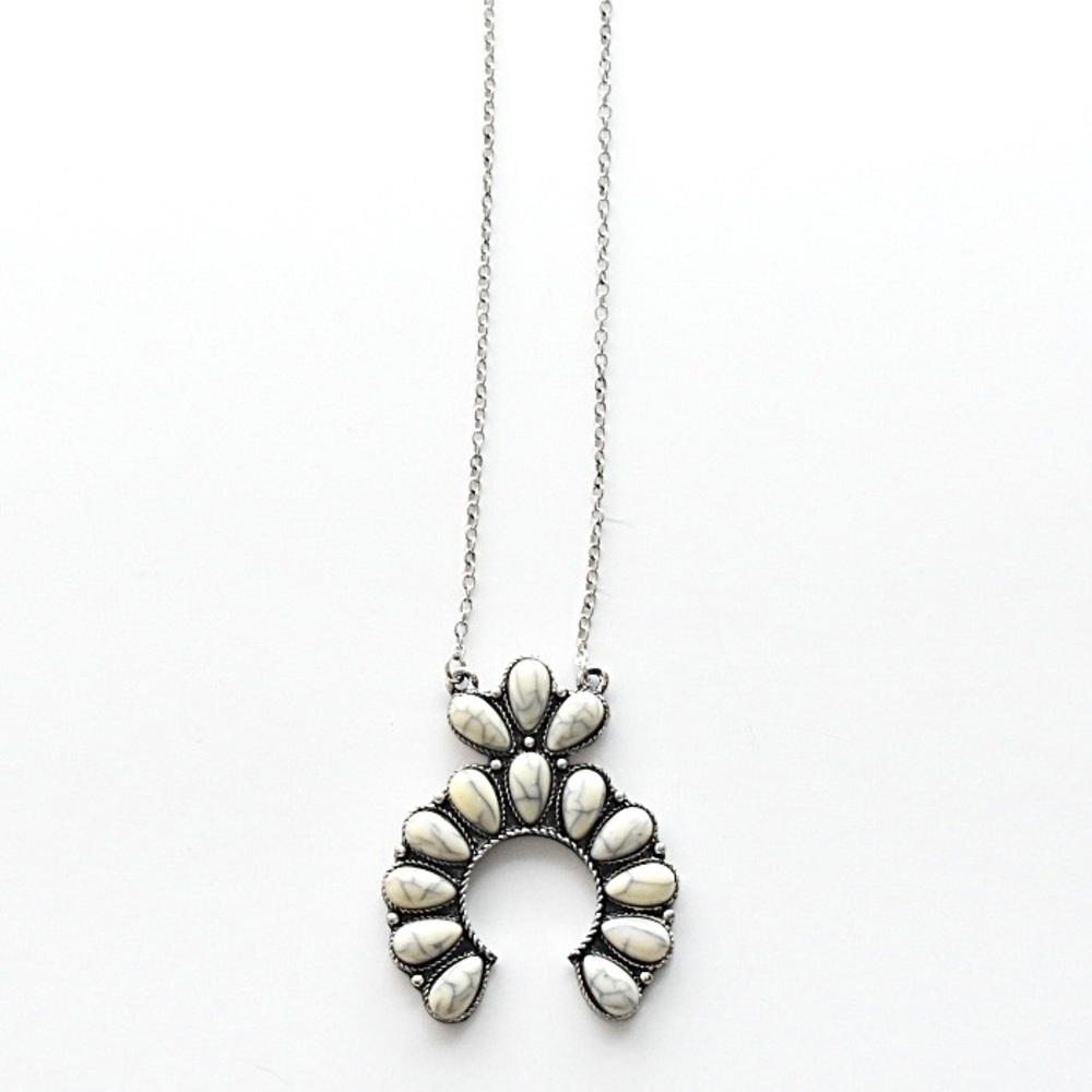 White Stone Beaded Naja Necklace